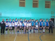 Команды девушек Можгинского и Алнашского районов вышедшие в полуфинал по волейболу
